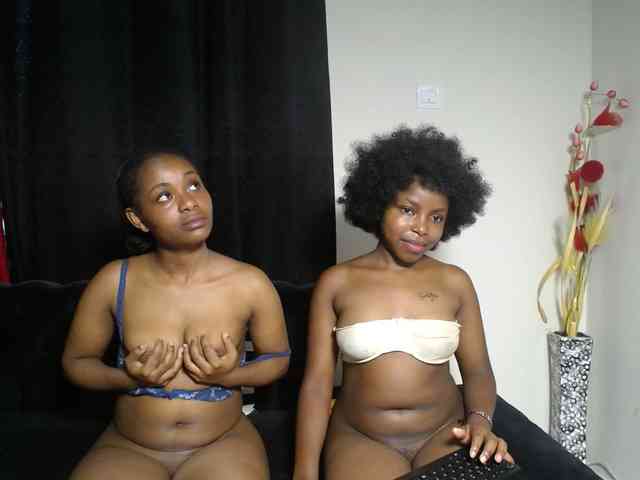 SexyEbonyZ webcam