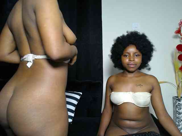 SexyEbonyZ webcam