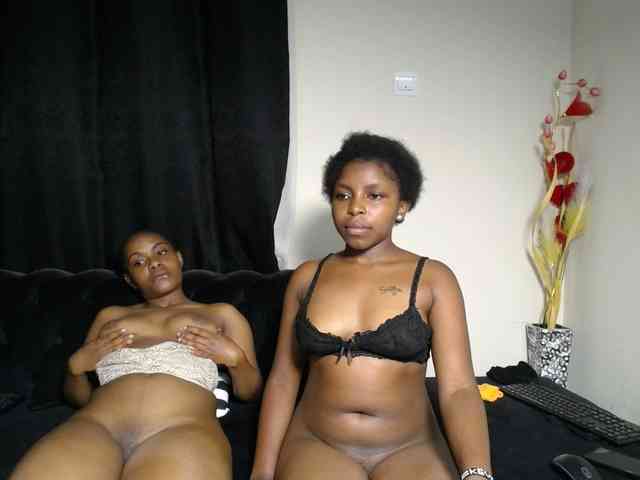 SexyEbonyZ webcam