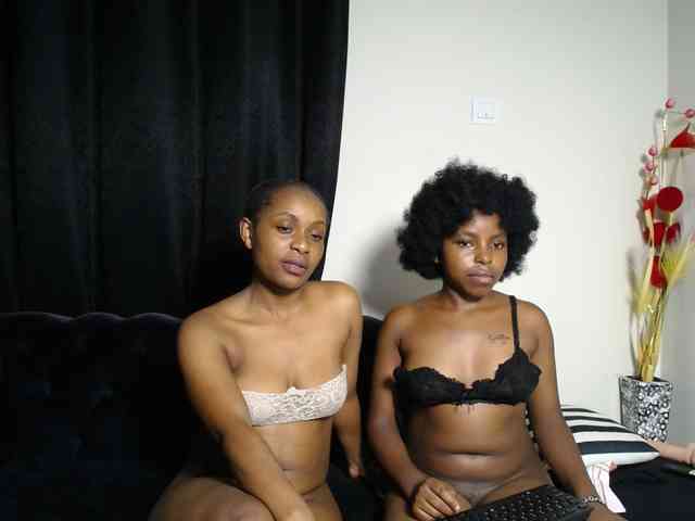 SexyEbonyZ webcam