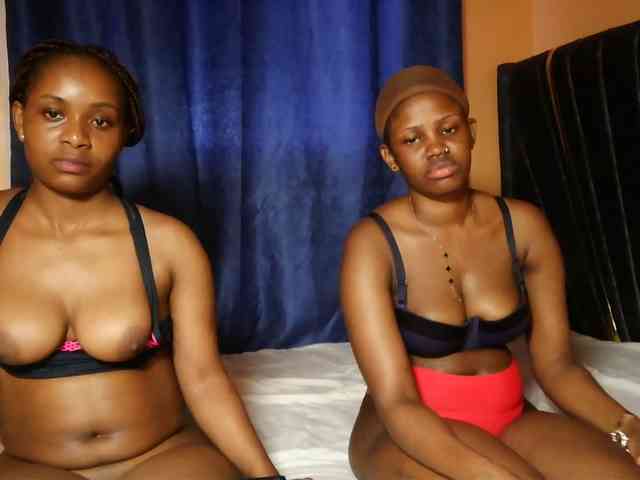 SexyEbonyZ webcam
