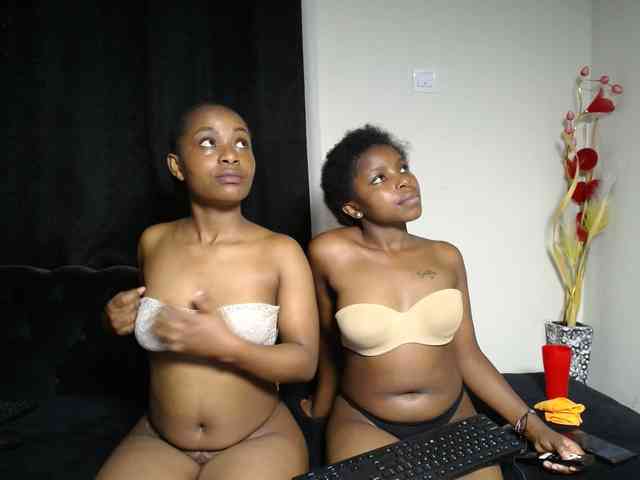 SexyEbonyZ webcam