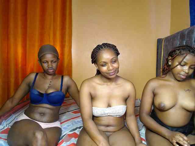 SexyEbonyZ webcam