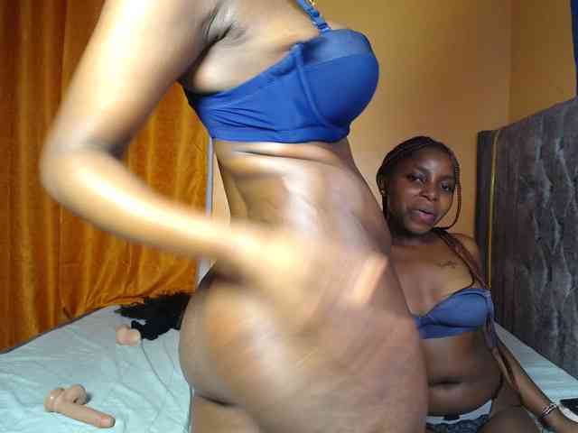 strip webcam SexyEbonyZ
