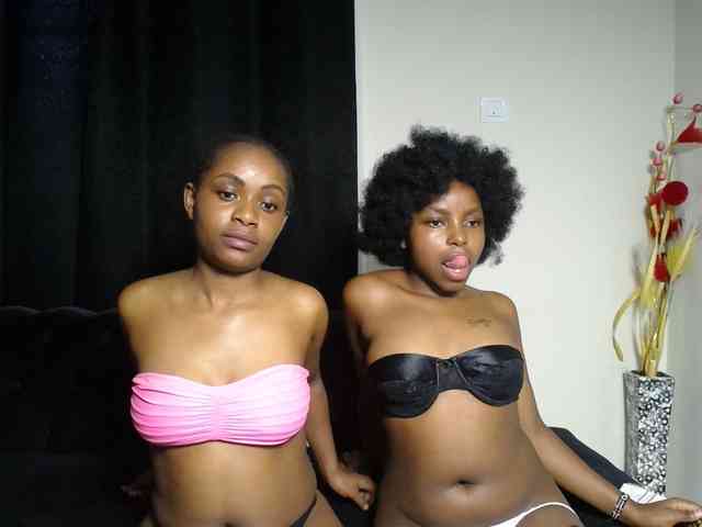 SexyEbonyZ webcam