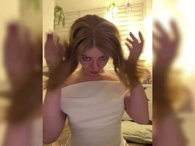 ViviRoss's BongaCams show and profile