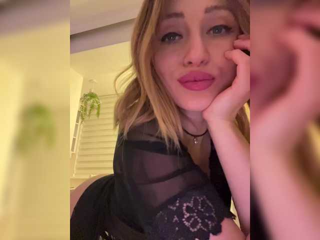 ViviRoss's BongaCams show and profile