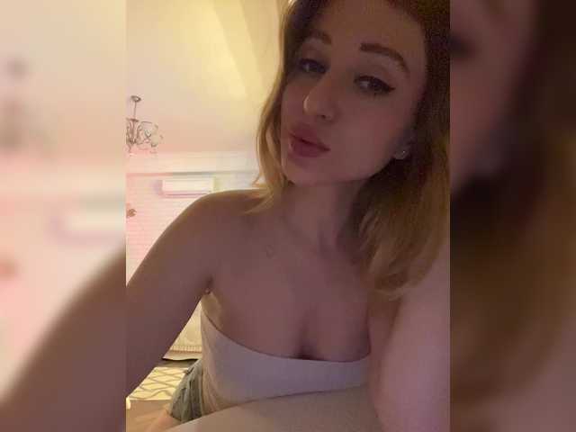 ViviRoss's BongaCams show and profile