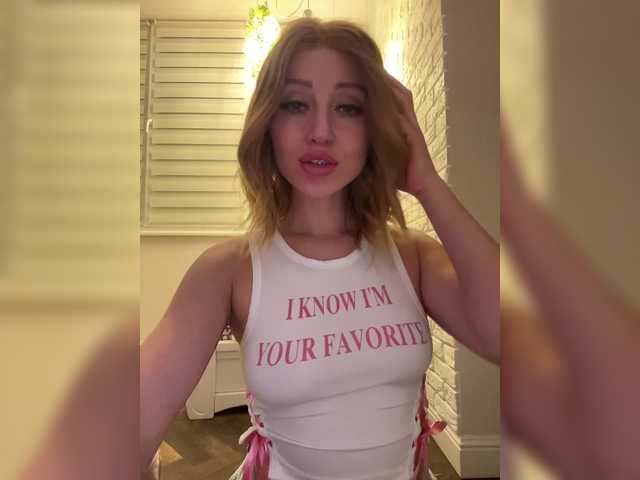 ViviRoss's BongaCams show and profile