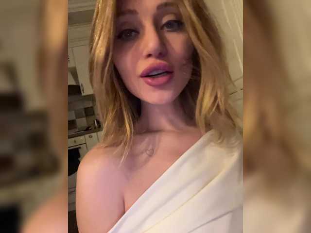 ViviRoss's BongaCams show and profile