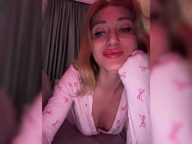 ViviRoss's BongaCams show and profile