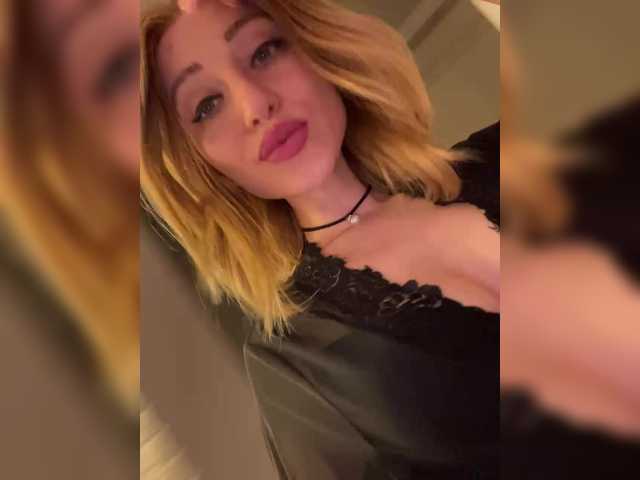 в попе у ViviRoss