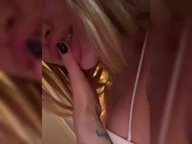 ViviRoss Live Webcam on BongaCams ViviRoss Live Webcam on BongaCams
