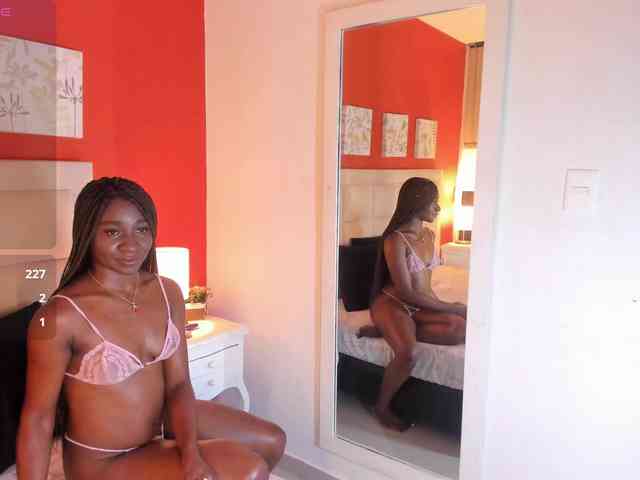 TracyDavis webcam