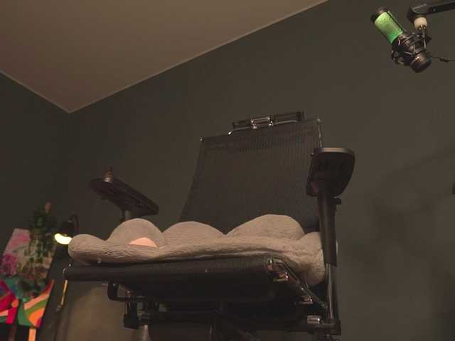 MiraWair's BongaCams show and profile