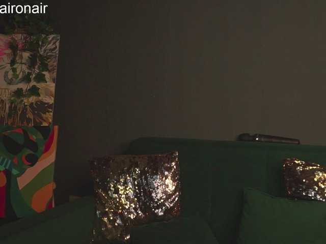 MiraWair live cam profile