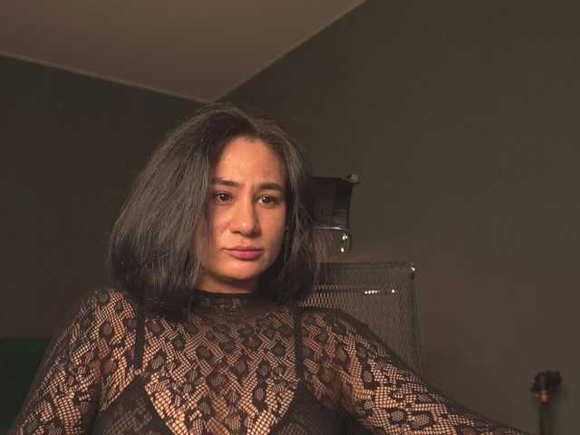 MiraWair's BongaCams show and profile