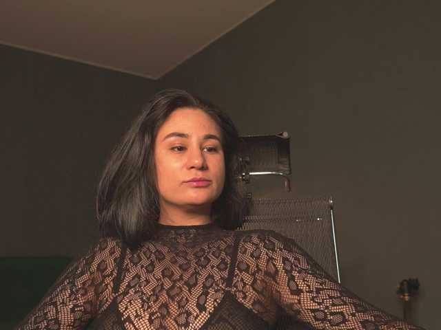 MiraWair's BongaCams show and profile