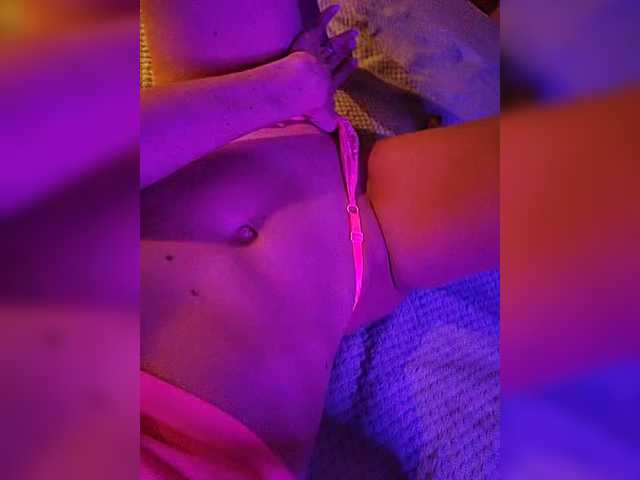 -MiaMurr-'s BongaCams show and profile