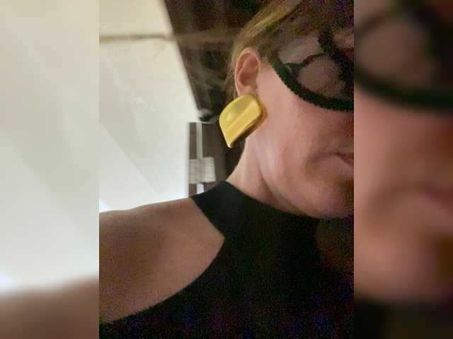 Katti-Sweet's BongaCams show and profile