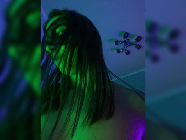 Katti-Sweet's BongaCams show and profile