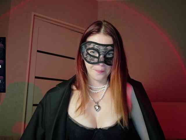 SheisArt webcam