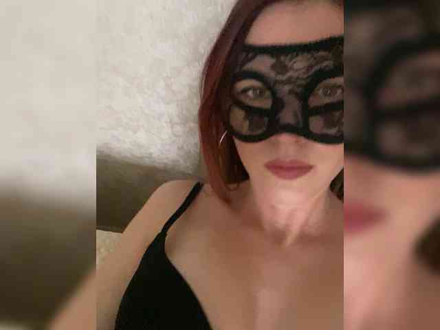 SheisArt webcam