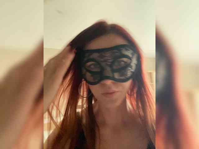 SheisArt webcam