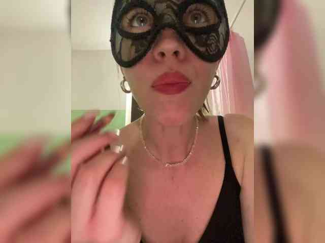 Katti-Sweet webcam