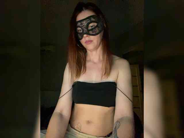 SheisArt webcam