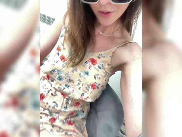 xxx live show Katti-Sweet