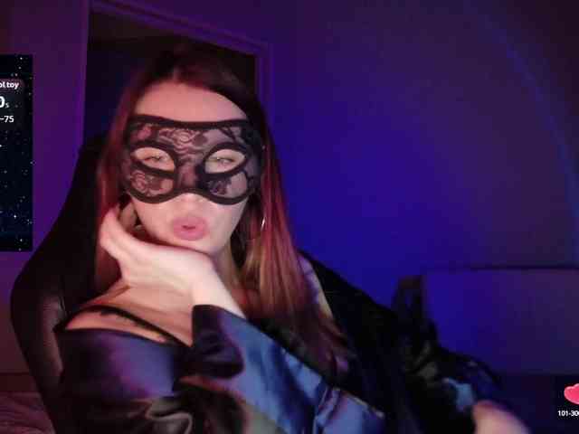 SheisArt webcam