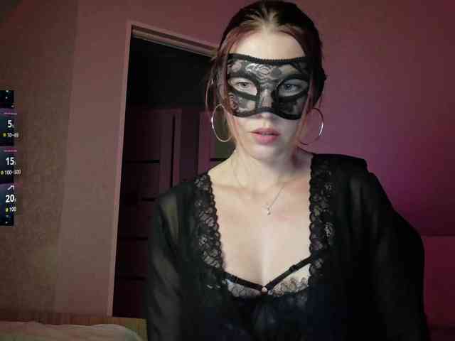 SheisArt webcam
