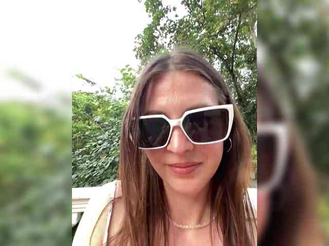 Katti-Sweet webcam