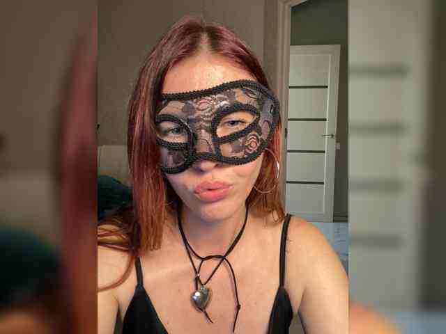 SheisArt webcam