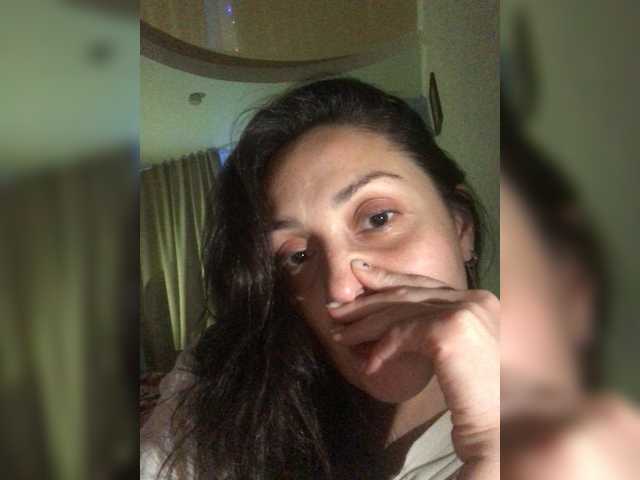 Sarmiya's BongaCams show and profile