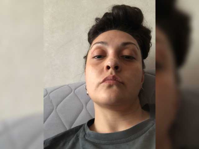 Sarmiya's BongaCams show and profile