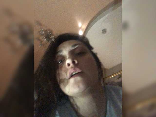 Sarmiya's BongaCams show and profile