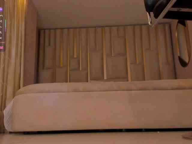 EsmeraldaGrace webcam