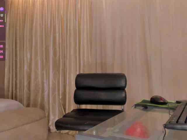 EsmeraldaGrace webcam