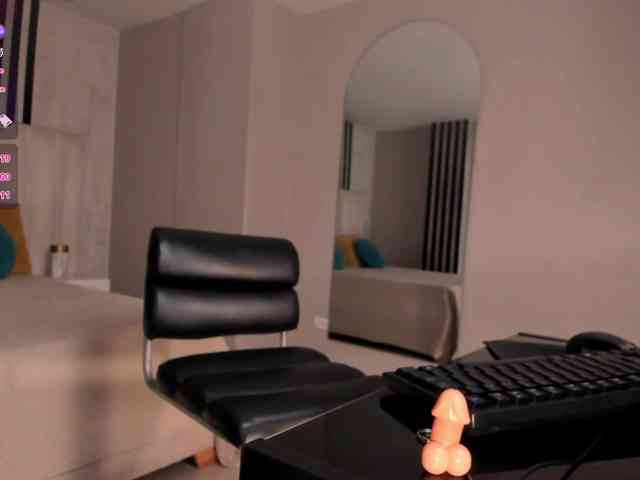 EsmeraldaGrace webcam