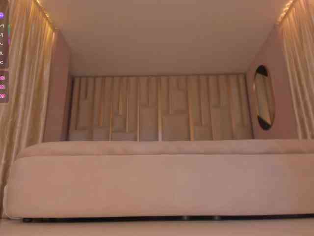 EsmeraldaGrace webcam