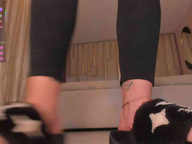 EsmeraldaGrace webcam