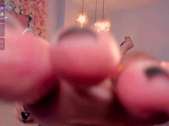 EsmeraldaGrace webcam