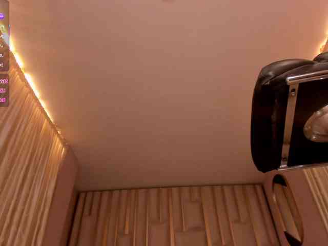 EsmeraldaGrace webcam