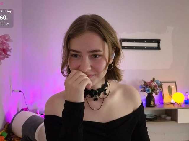 KUQOSA's BongaCams show and profile