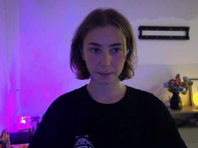 KUQOSA's BongaCams show and profile