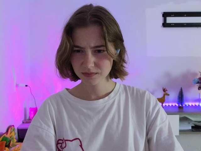 KUQOSA's BongaCams show and profile