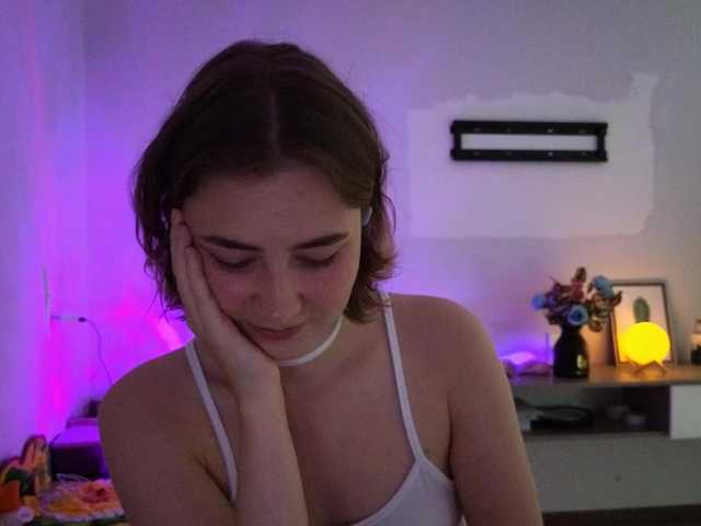 KUQOSA's BongaCams show and profile