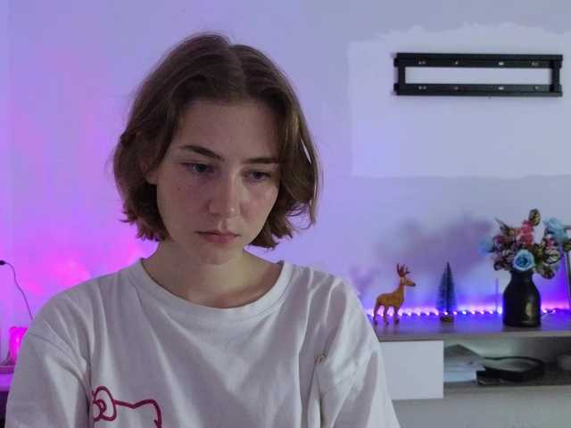 KUQOSA's BongaCams show and profile